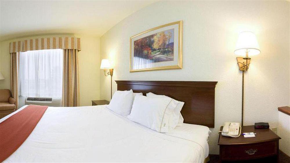 Holiday Inn Express Hotel And Suites Weslaco, An Ihg Hotel Exteriör bild